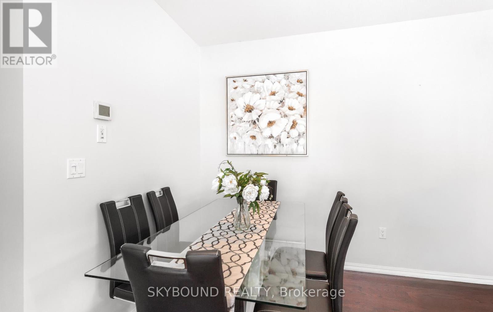 308 Mcdougall Cross, Milton, Ontario  L9T 0N6 - Photo 16 - W12980834