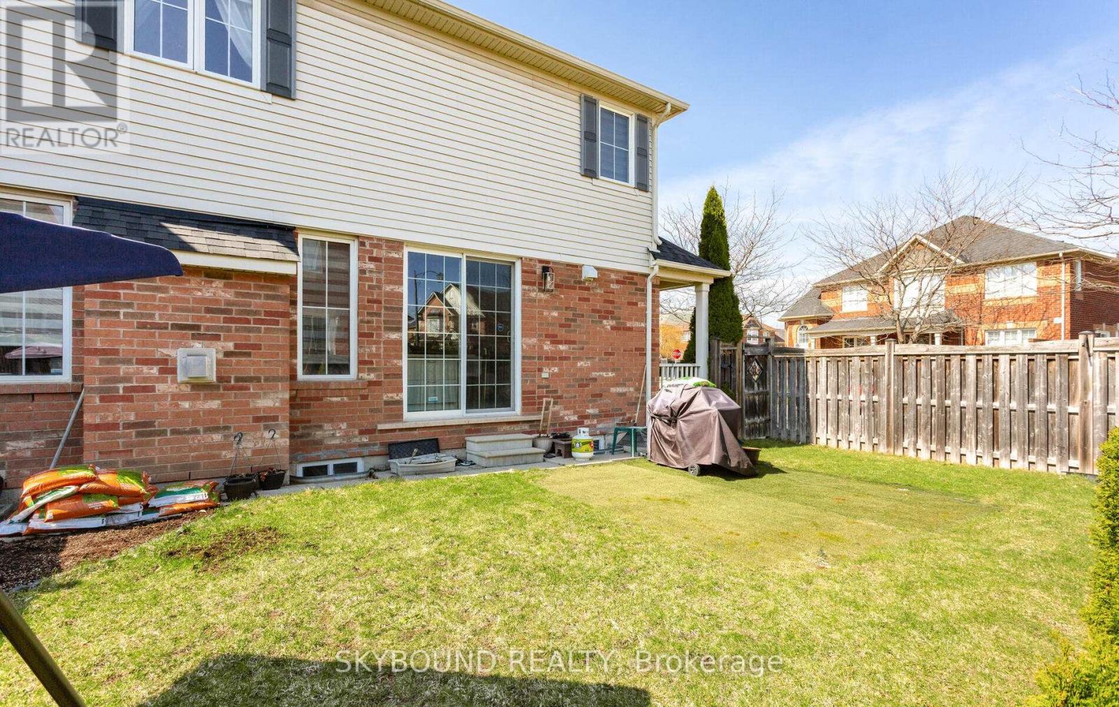 308 Mcdougall Cross, Milton, Ontario  L9T 0N6 - Photo 36 - W12980834