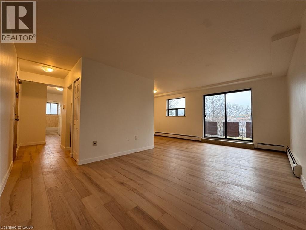 482 Mohawk Road E Unit# 308, Hamilton, Ontario  L8V 2J1 - Photo 2 - 40837932