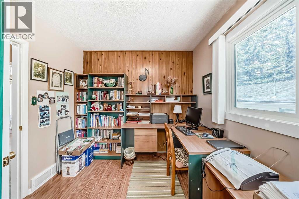 10737 Eamon Road NW, Calgary, Alberta  T3G 5H2 - Photo 20 - A2307479