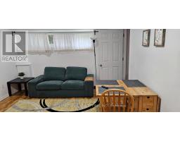 95 BYNG AVENUE S, Toronto, Ontario