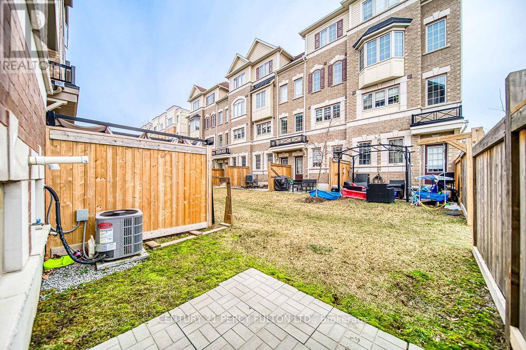 125 - 80 Sarita Path, Oshawa, Ontario  L1L 0K7 - Photo 10 - E13499010