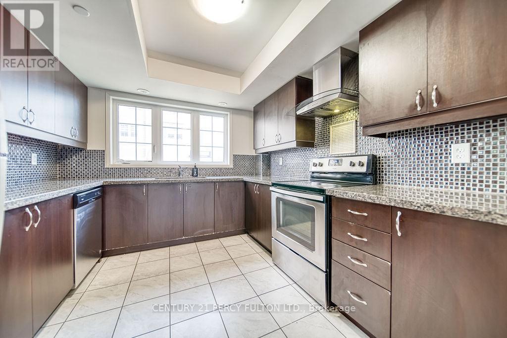 125 - 80 Sarita Path, Oshawa, Ontario  L1L 0K7 - Photo 24 - E13499010