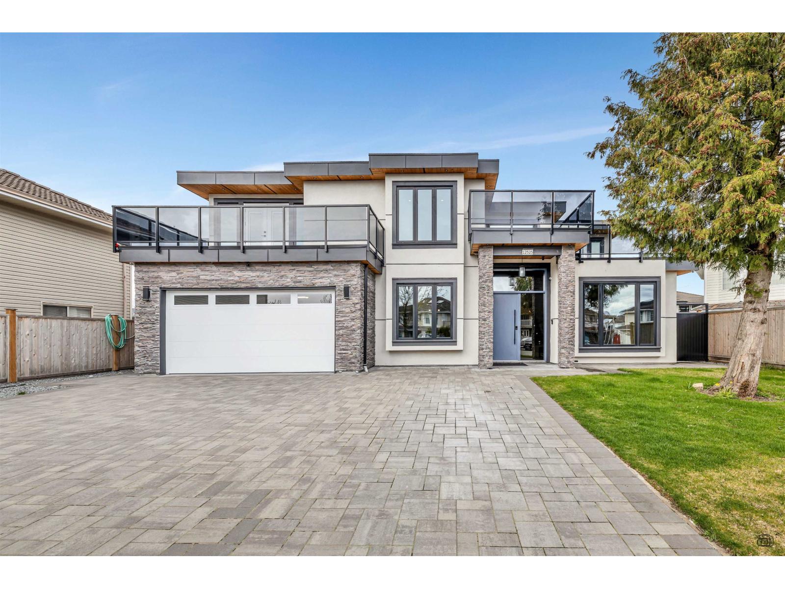 12525 75A AVENUE, surrey, British Columbia