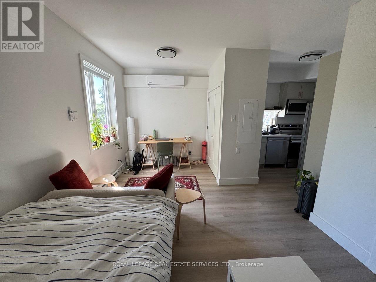 H - 61 Pinehurst Avenue, Ottawa, Ontario  K1Y 1K5 - Photo 2 - X13499008