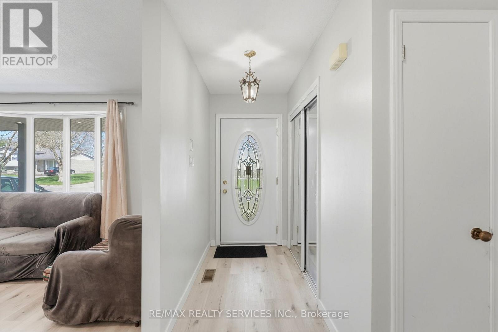 5 Chaucer Road, London South, Ontario  N6K 1V2 - Photo 4 - X13499014