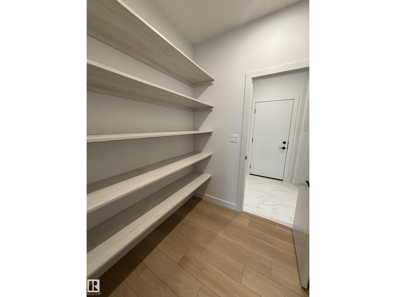 1061 Goldfinch Wy NW, Edmonton, Alberta  T5S 0R2 - Photo 12 - E4496177