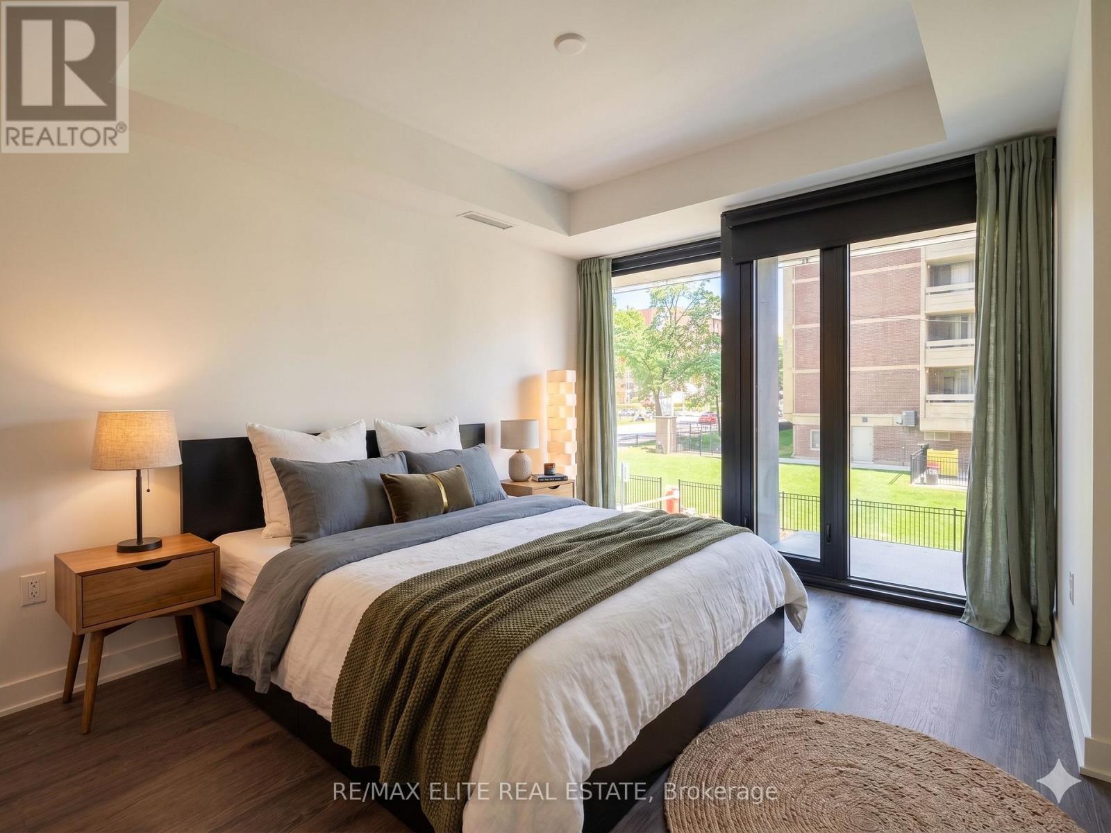 Th10 - 55 Charles Street E, Toronto, Ontario  M4Y 0J1 - Photo 12 - C13499024