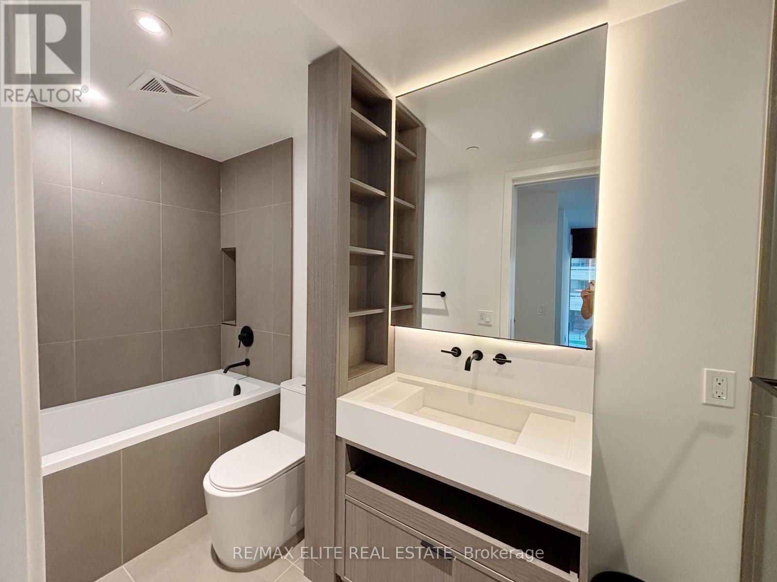 Th10 - 55 Charles Street E, Toronto, Ontario  M4Y 0J1 - Photo 15 - C13499024
