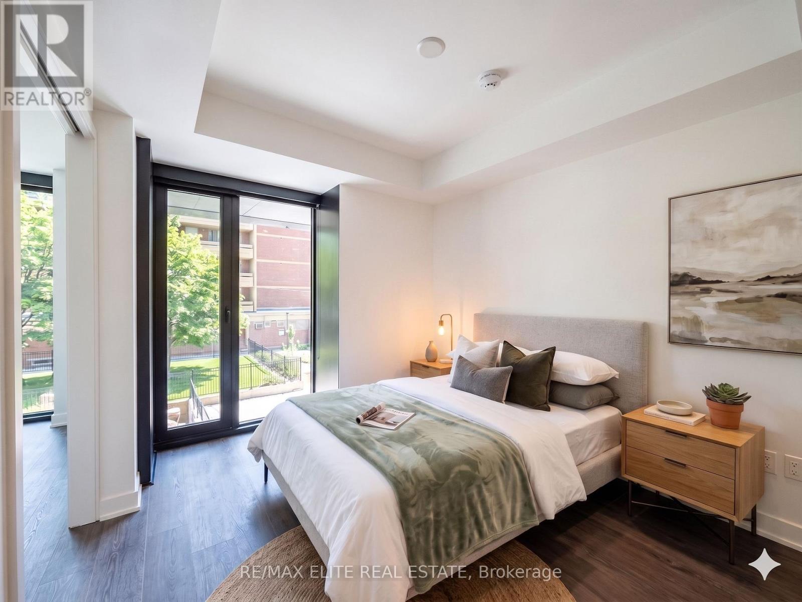 Th10 - 55 Charles Street E, Toronto, Ontario  M4Y 0J1 - Photo 9 - C13499024