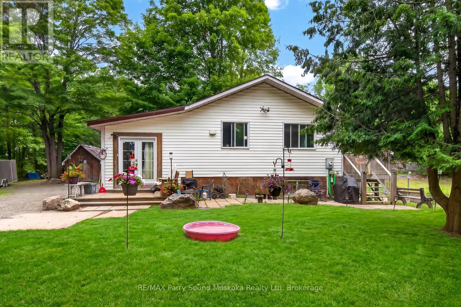 15 Toronto Lake Road, Georgian Bay, Ontario  P0C 1H0 - Photo 2 - X13499016