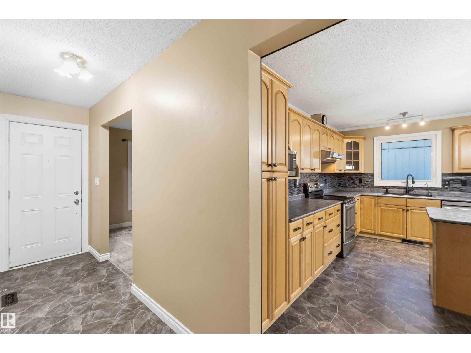17303 107 St NW, Edmonton, Alberta  T5H 3H5 - Photo 8 - E4496180
