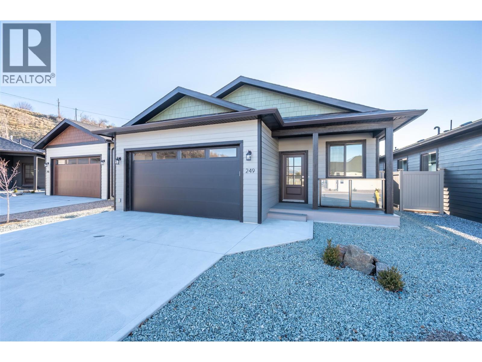 249 Bentgrass Avenue, Oliver, British Columbia  V0H 1T3 - Photo 1 - 10392472