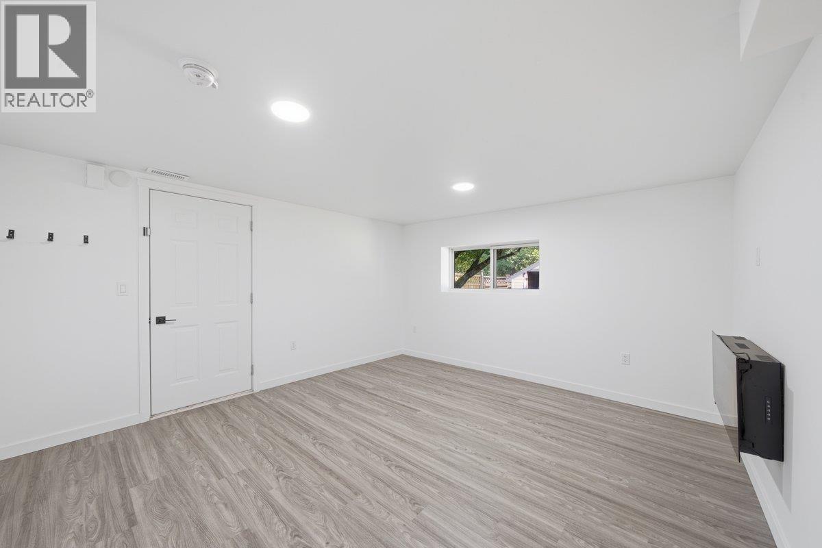 3652 -3654 St. Thomas Street Street, Port Coquitlam, British Columbia  V3B 2Y8 - Photo 12 - R3140654