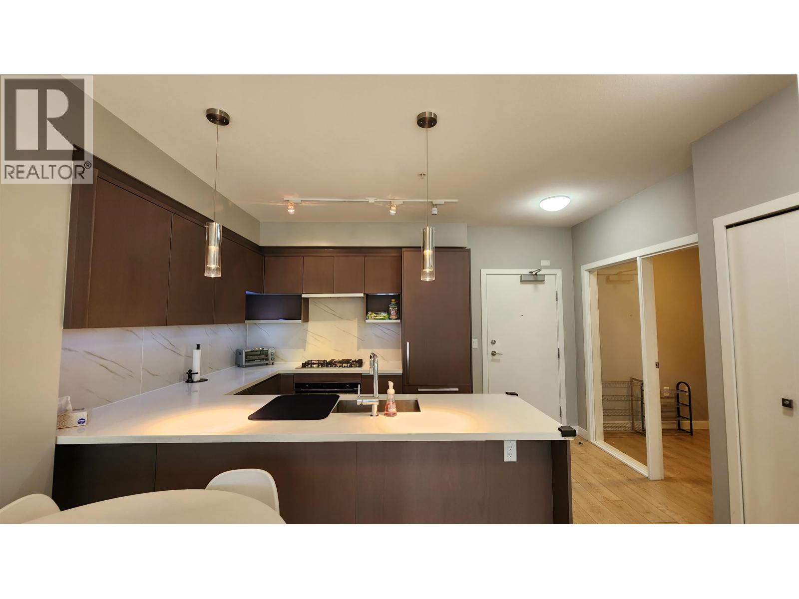 213 9333 TOMOKI AVENUE