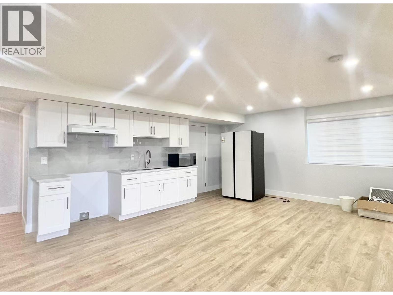 1421 Shay Street, Coquitlam, British Columbia  V3E 0L5 - Photo 2 - R3140660