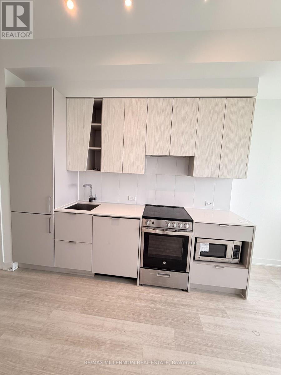 1305 - 3883 Quartz Road, Mississauga, Ontario  L5B 0M4 - Photo 4 - W13499054