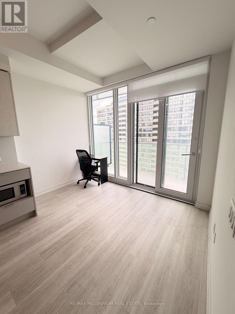 1305 - 3883 Quartz Road, Mississauga, Ontario  L5B 0M4 - Photo 6 - W13499054