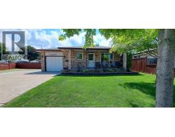 1635 COURTLAND CRESCENT, Windsor, Ontario