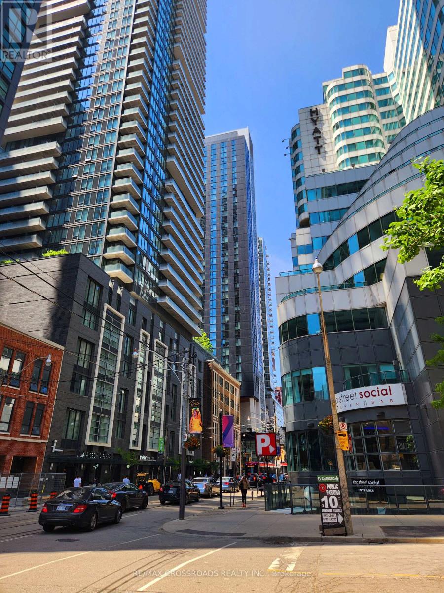 704 - 8 Widmer Street, Toronto, Ontario  M5V 0W6 - Photo 22 - C13499070