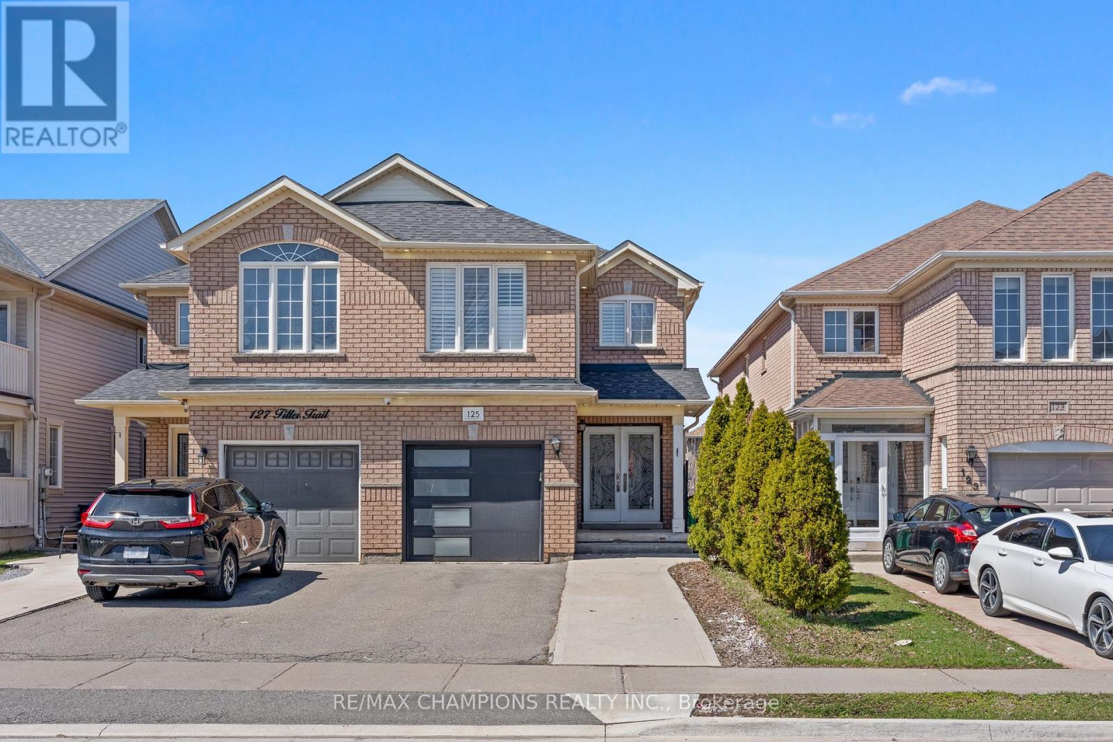 42 ABBOTSBURY DRIVE, Brampton, Ontario
