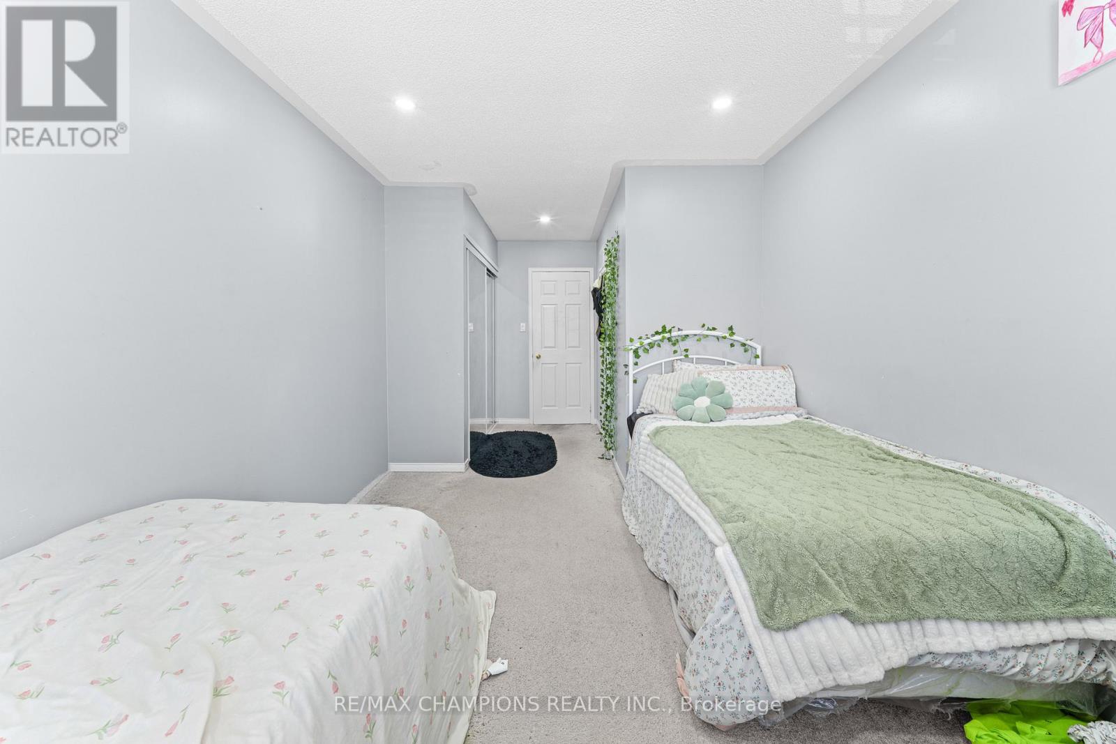 42 Abbotsbury Drive, Brampton, Ontario  L6X 0S3 - Photo 31 - W13461058