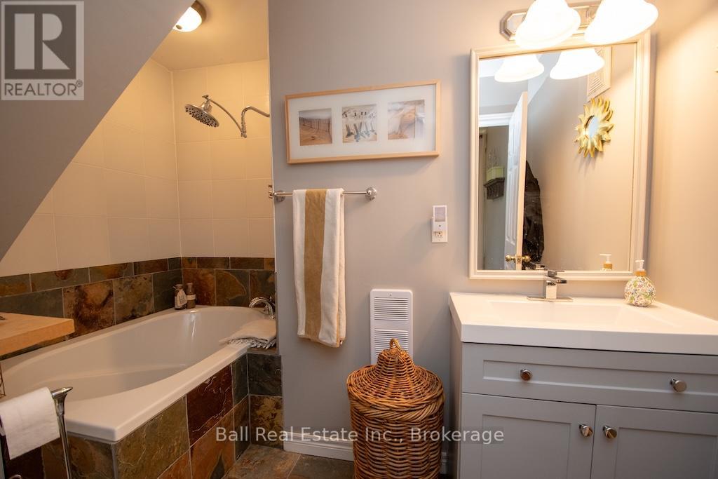 89 Hill Crest Road, North Kawartha, Ontario  K0L 3E0 - Photo 18 - X13436290