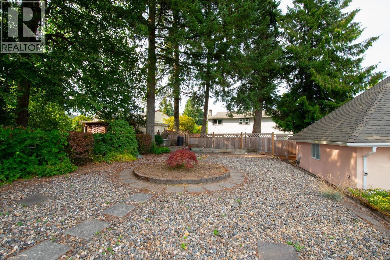 937 Westmount Drive, Port Moody, British Columbia  V3H 1K8 - Photo 32 - R3140454