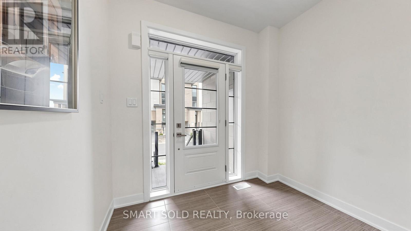 84 - 80 Donald Fleming Way, Whitby, Ontario  L1R 0N8 - Photo 2 - E13131798