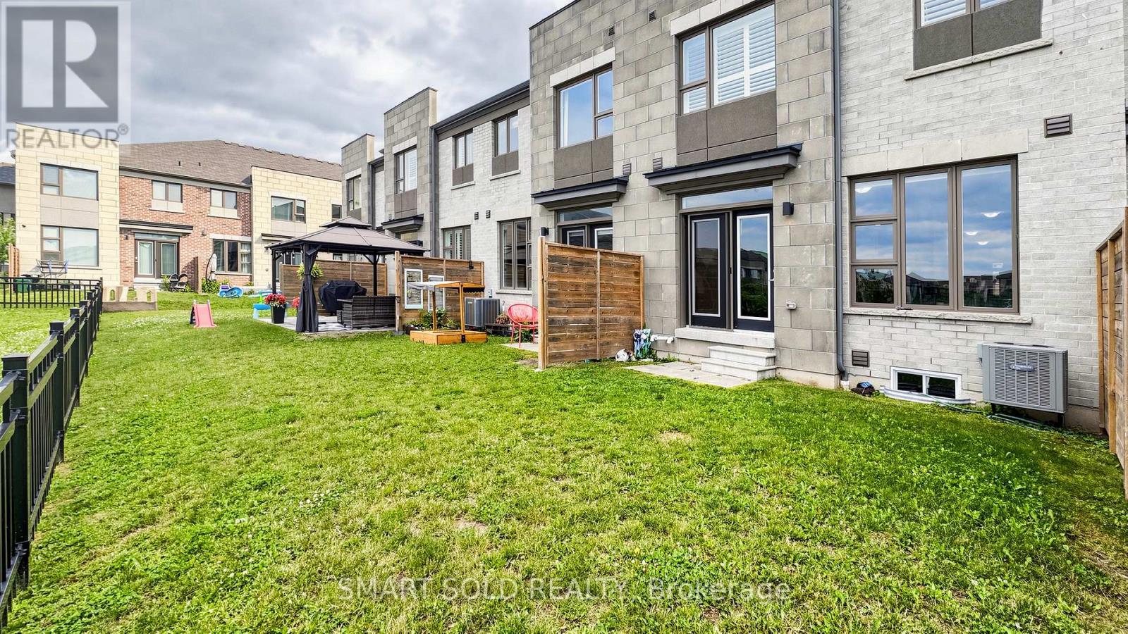 84 - 80 Donald Fleming Way, Whitby, Ontario  L1R 0N8 - Photo 35 - E13131798