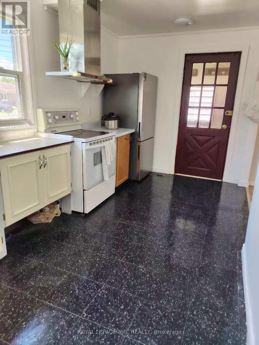 6411 Mcleod Road, Niagara Falls, Ontario  L2G 3G2 - Photo 12 - X13499096