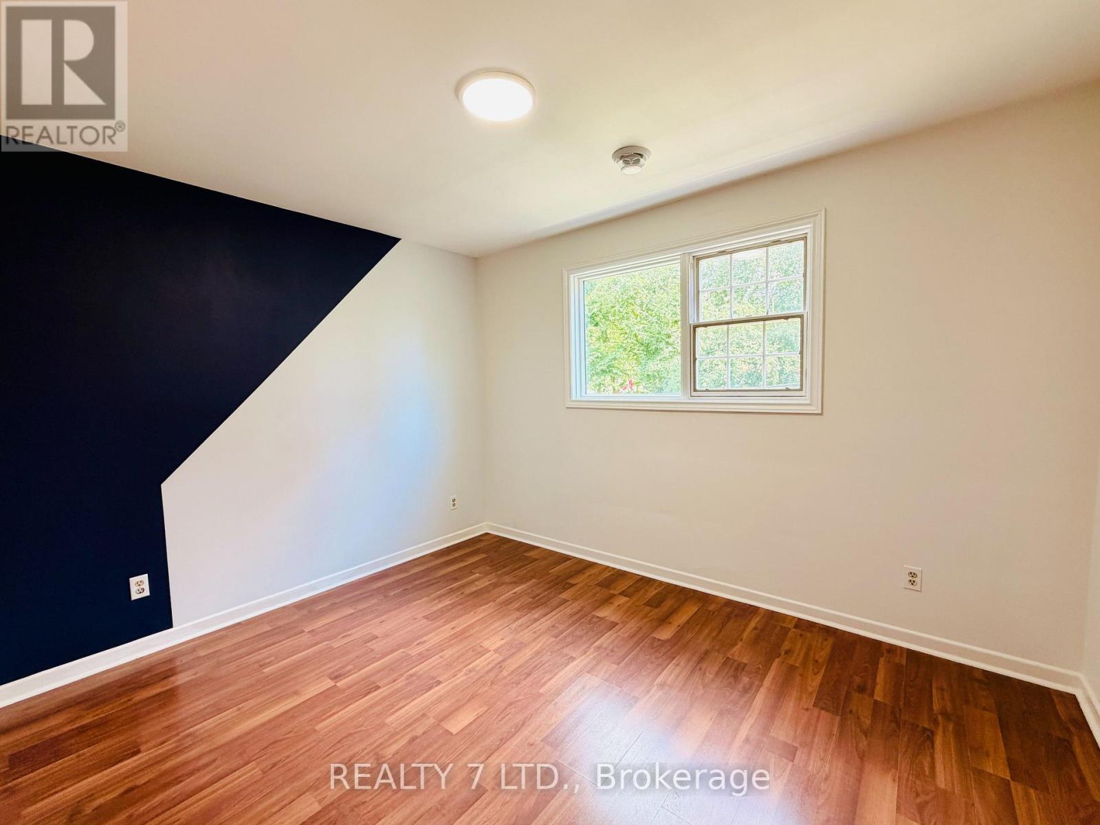 6718 Freeman Street, Niagara Falls, Ontario  L2E 5V1 - Photo 10 - X13499100