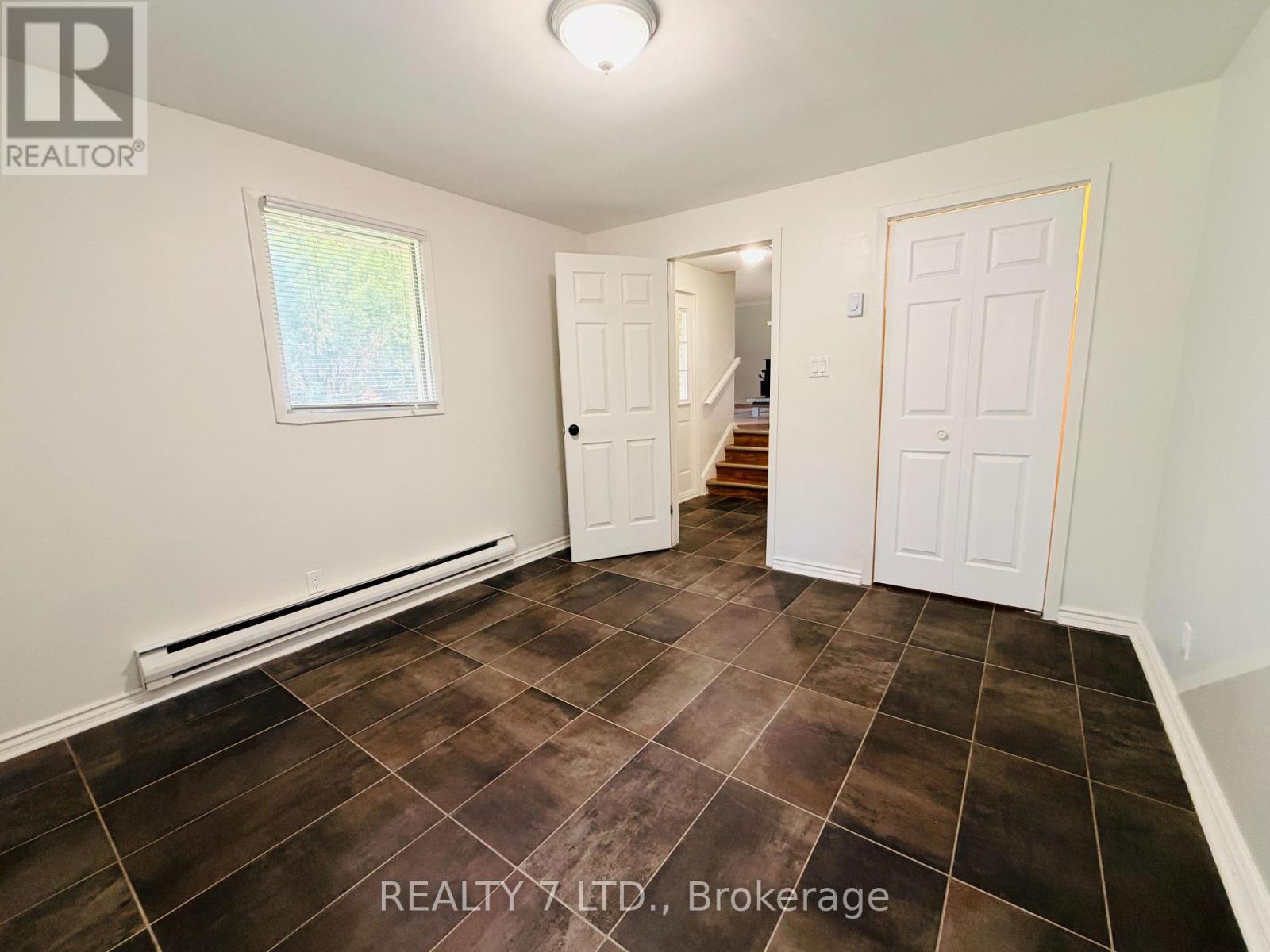 6718 Freeman Street, Niagara Falls, Ontario  L2E 5V1 - Photo 5 - X13499100