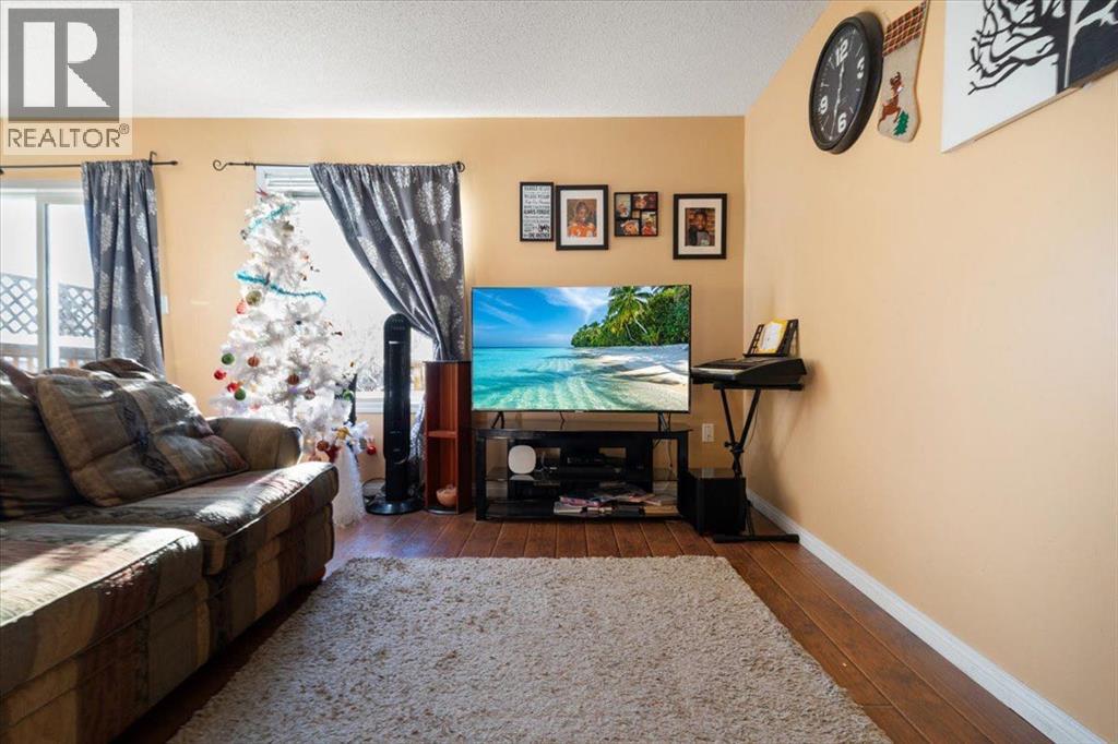 9109 112 Avenue, Grande Prairie, Alberta  T8X 1K5 - Photo 4 - A2324956