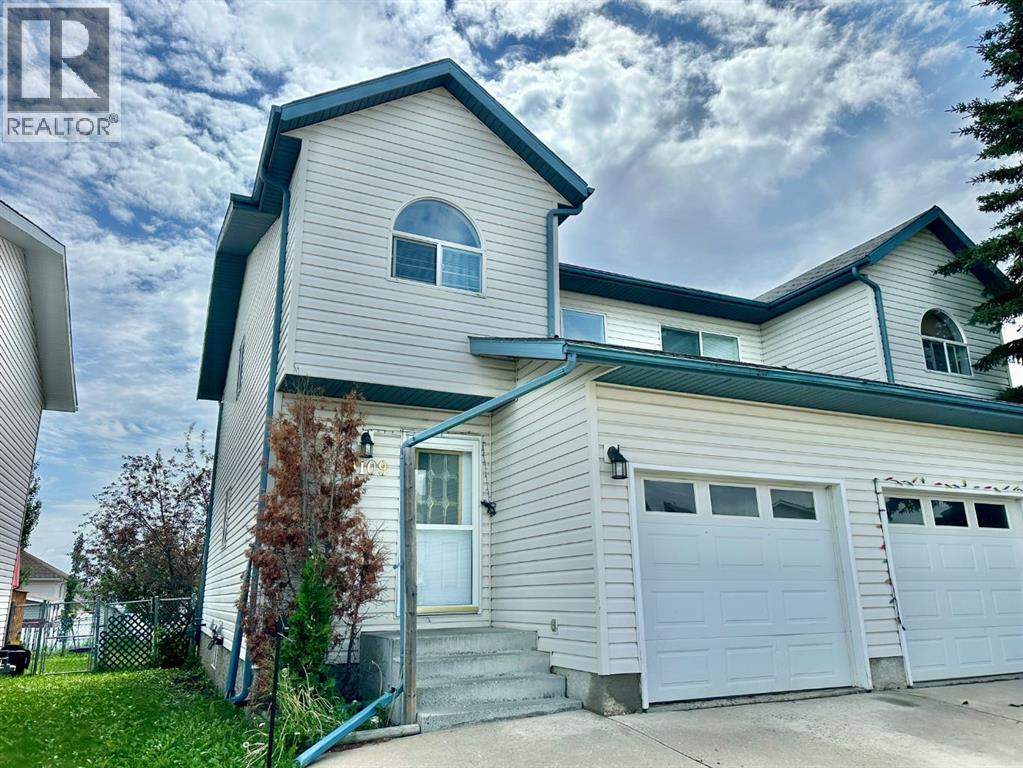 9109 112 Avenue, Grande Prairie, Alberta  T8X 1K5 - Photo 1 - A2324956