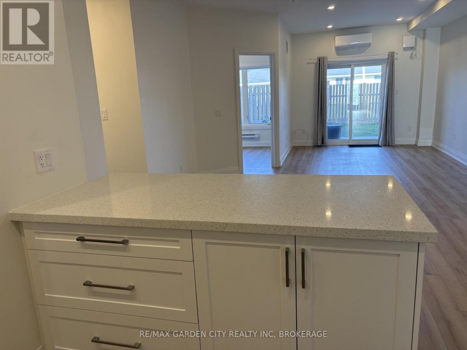 103b - 103 Southworth Street N, Welland, Ontario  L3B 1Y7 - Photo 8 - X13250146