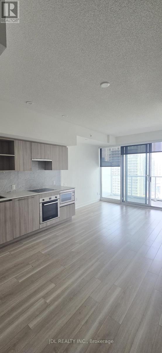 3810 - 19 Bathurst Street, Toronto, Ontario  M5V 0N2 - Photo 2 - C13499118