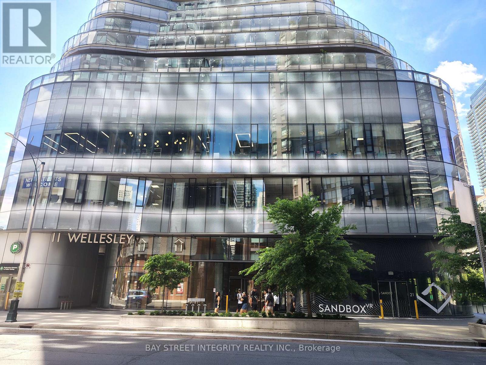 1308 - 11 WELLESLEY STREET W, Toronto, Ontario