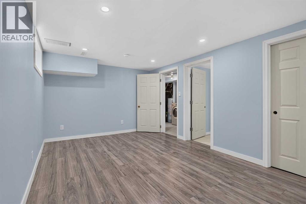 7631 22 Street Se, Calgary, Alberta  T2C 0W9 - Photo 41 - A2324193