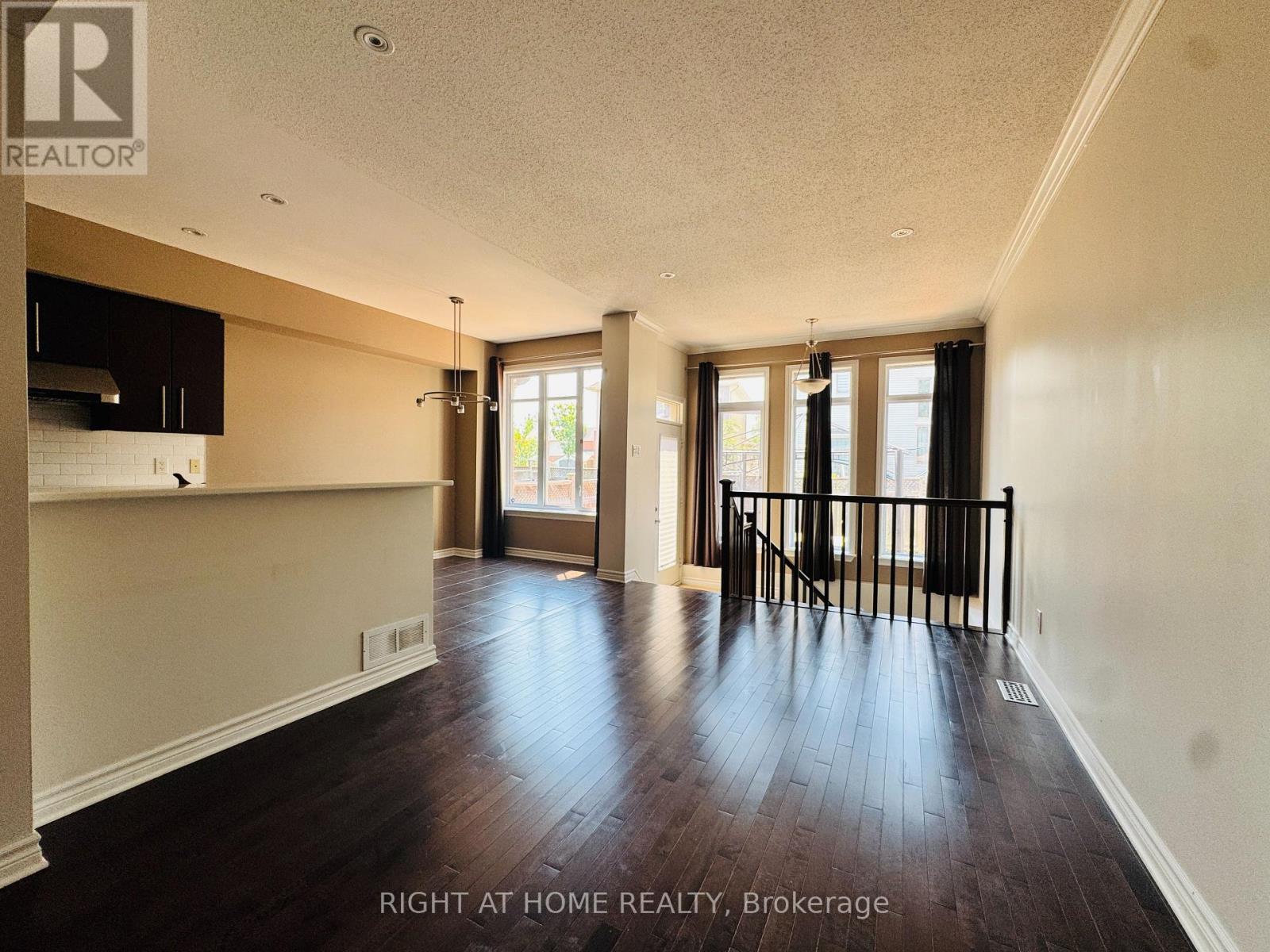 204 Badgeley Avenue, Ottawa, Ontario  K2T 0A4 - Photo 9 - X13499136