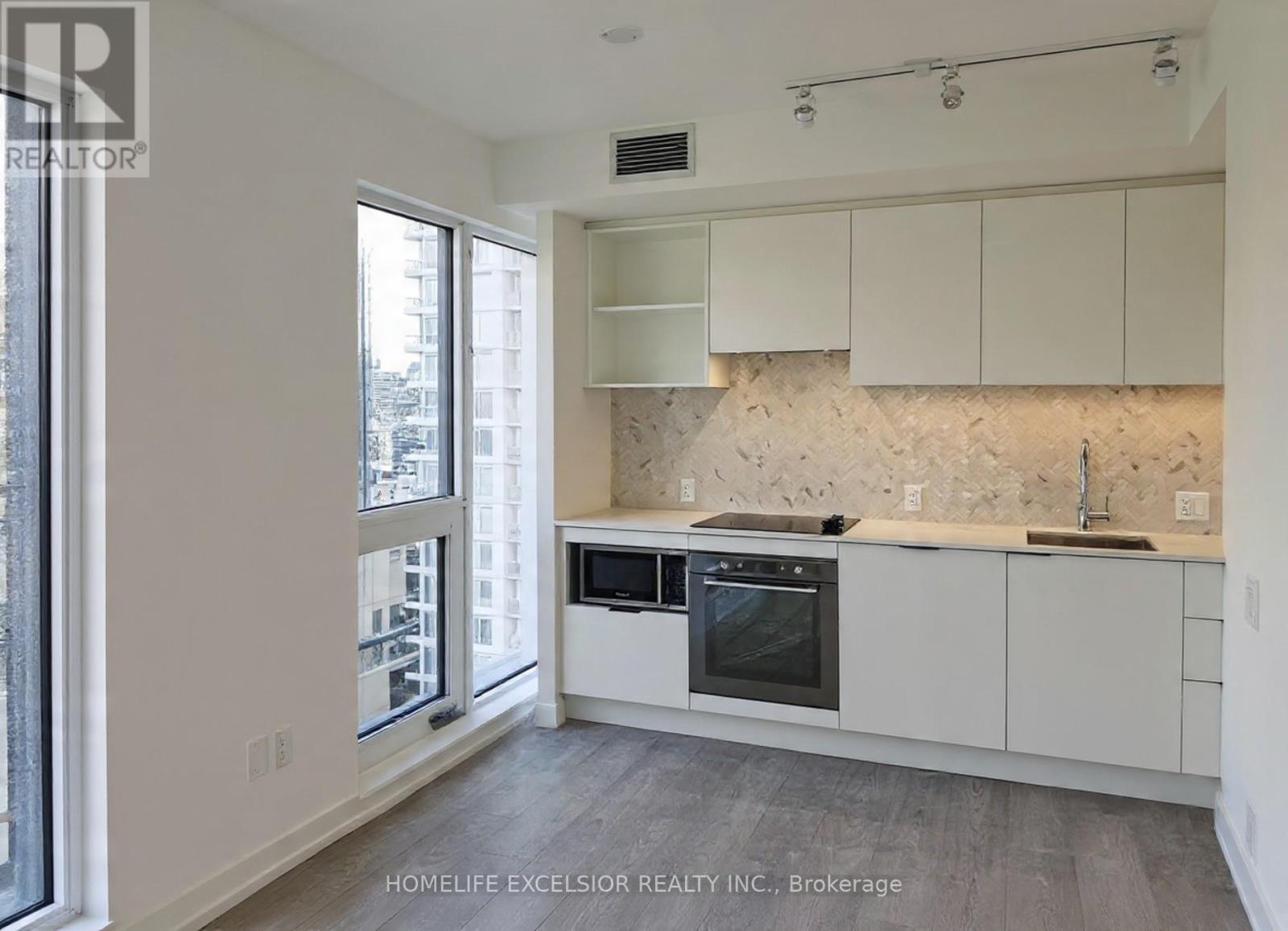 2217 - 82 DALHOUSIE STREET, Toronto, Ontario