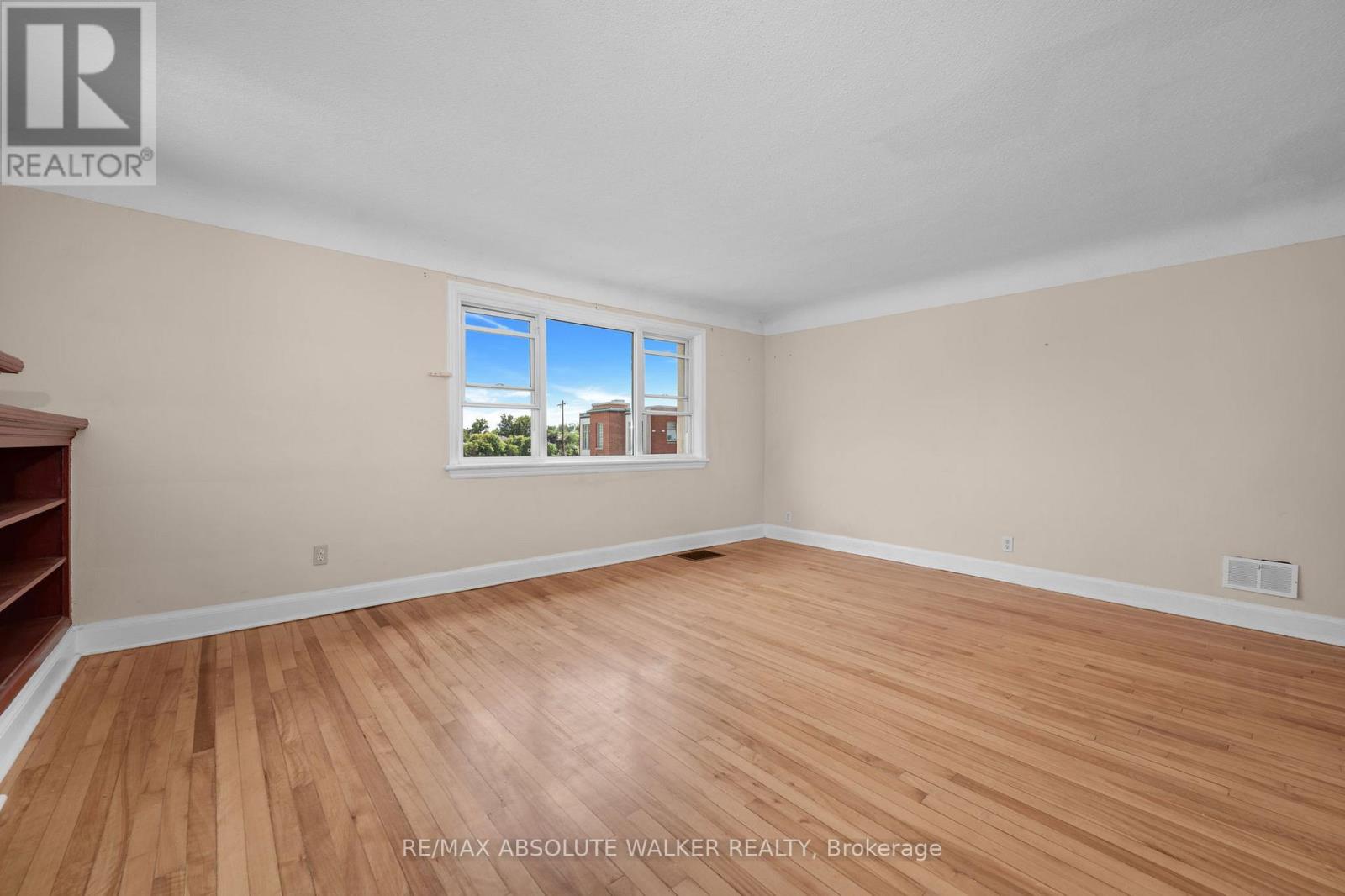 3 - 131 Dagmar Avenue, Ottawa, Ontario K1L 5T3 - Photo 5 - X13165104