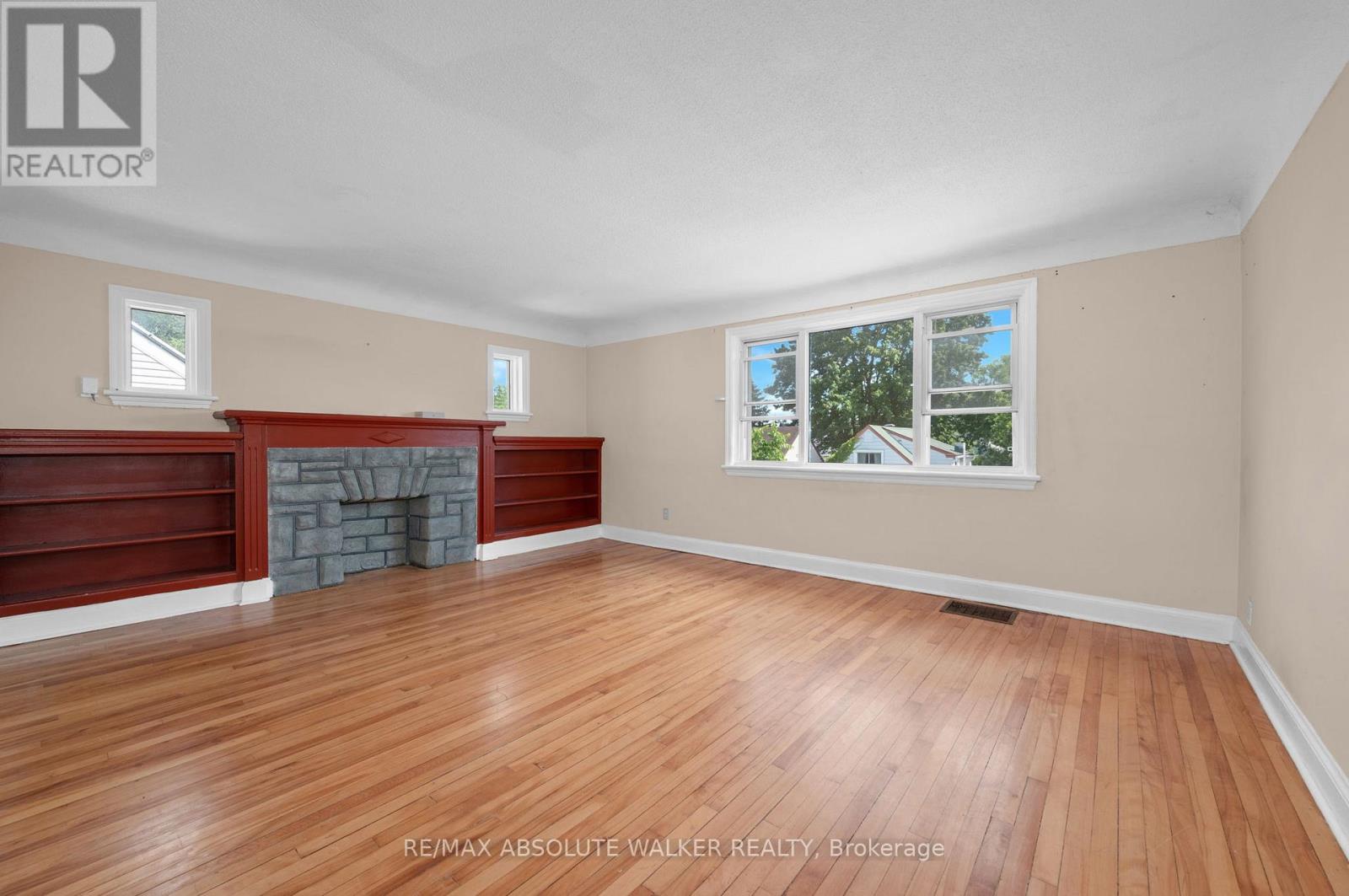 3 - 131 Dagmar Avenue, Ottawa, Ontario K1L 5T3 - Photo 3 - X13165104