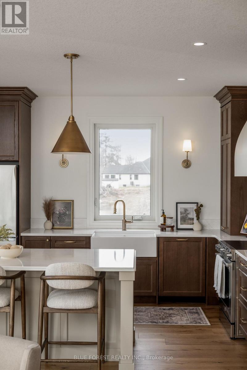 225 Harvest Lane, Thames Centre, Ontario  N0L 1G2 - Photo 10 - X13499148