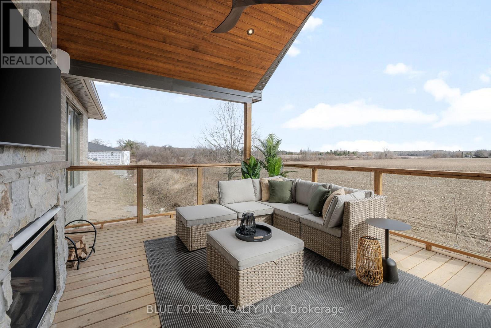 225 Harvest Lane, Thames Centre, Ontario  N0L 1G2 - Photo 17 - X13499148