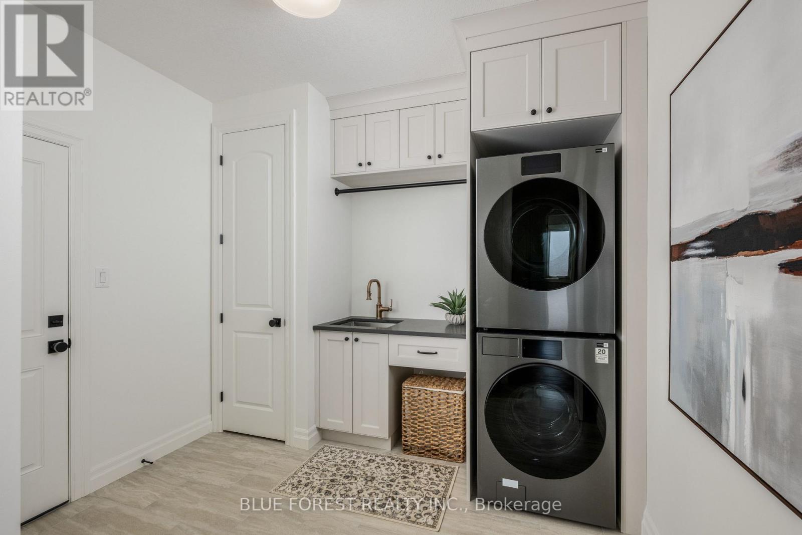 225 Harvest Lane, Thames Centre, Ontario  N0L 1G2 - Photo 4 - X13499148