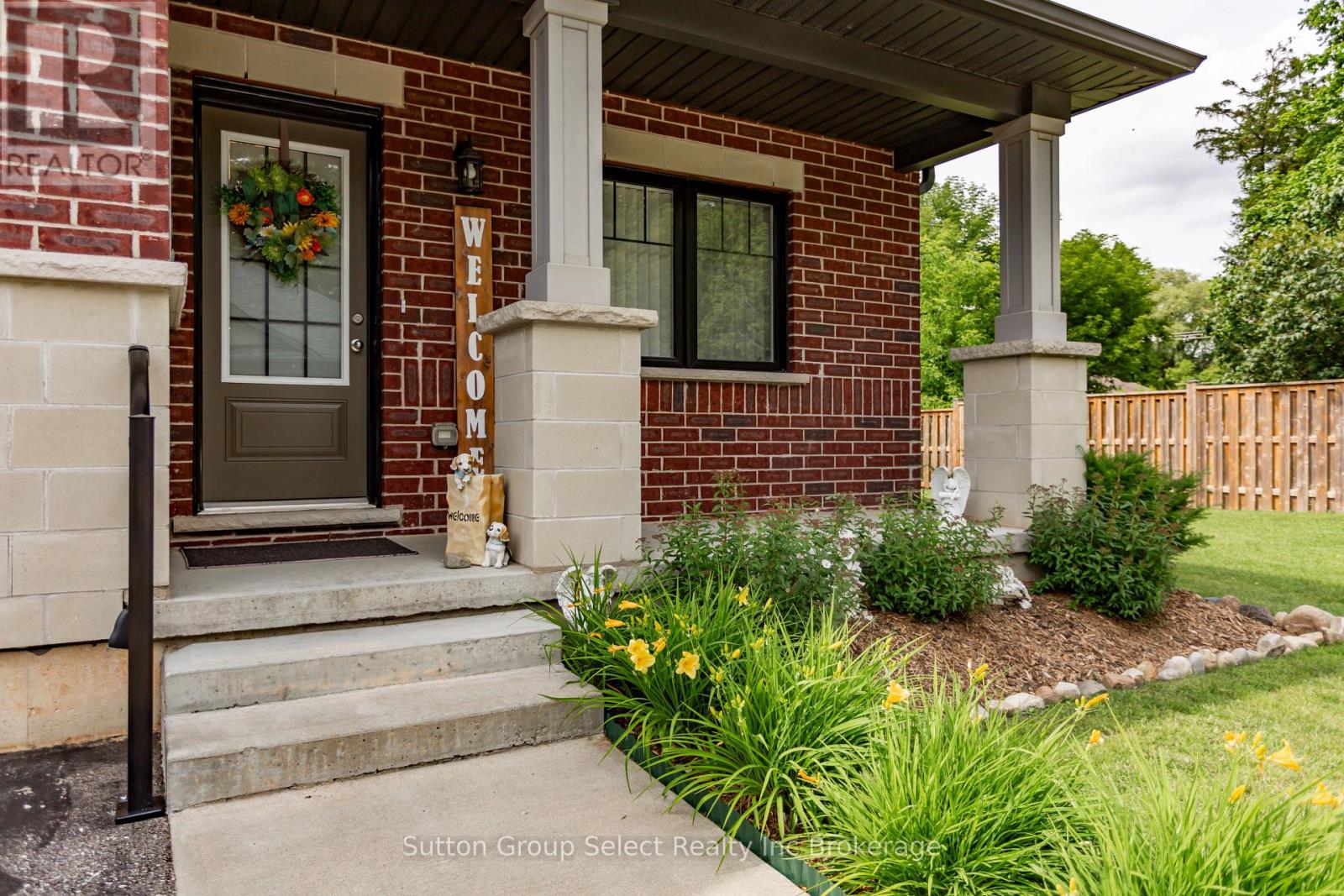 1 - 35 Chatfield Street, Ingersoll, Ontario  N5C 0B3 - Photo 3 - X13499152