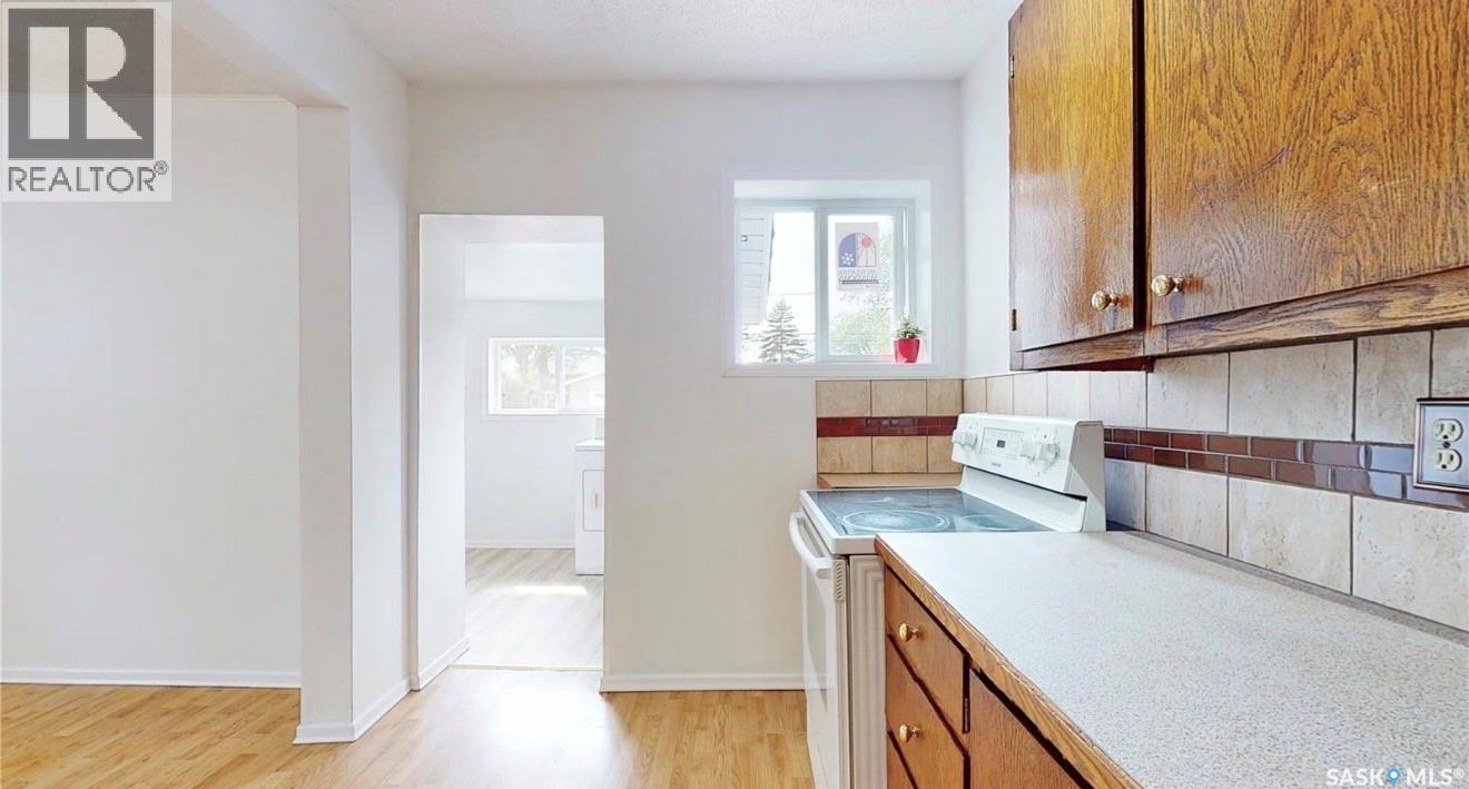 2160 Borden Street, Regina, Saskatchewan  S4N 2K8 - Photo 10 - SK040863