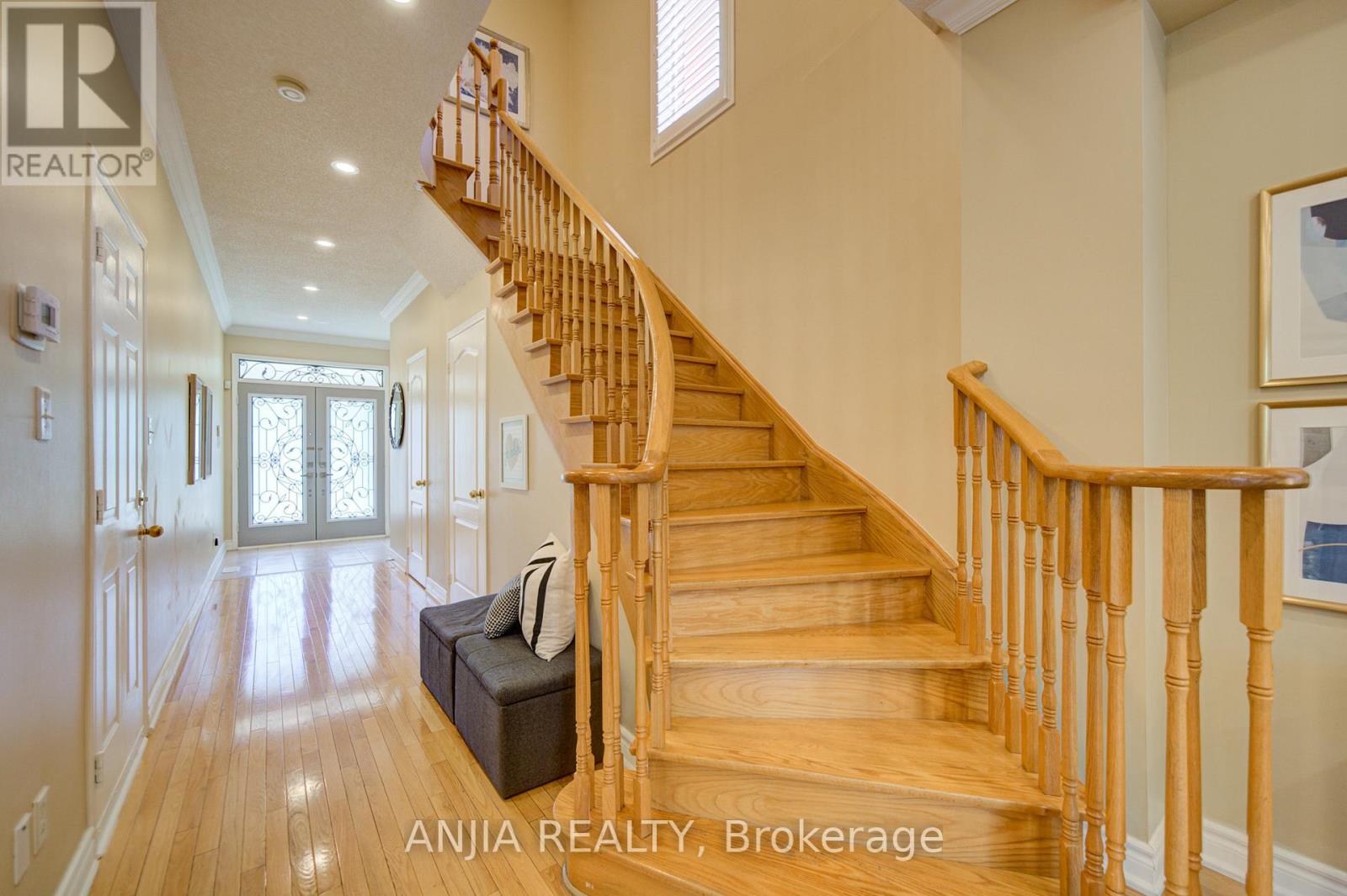 174 Goldenwood Crescent, Markham, Ontario  L6E 1L8 - Photo 3 - N13494330