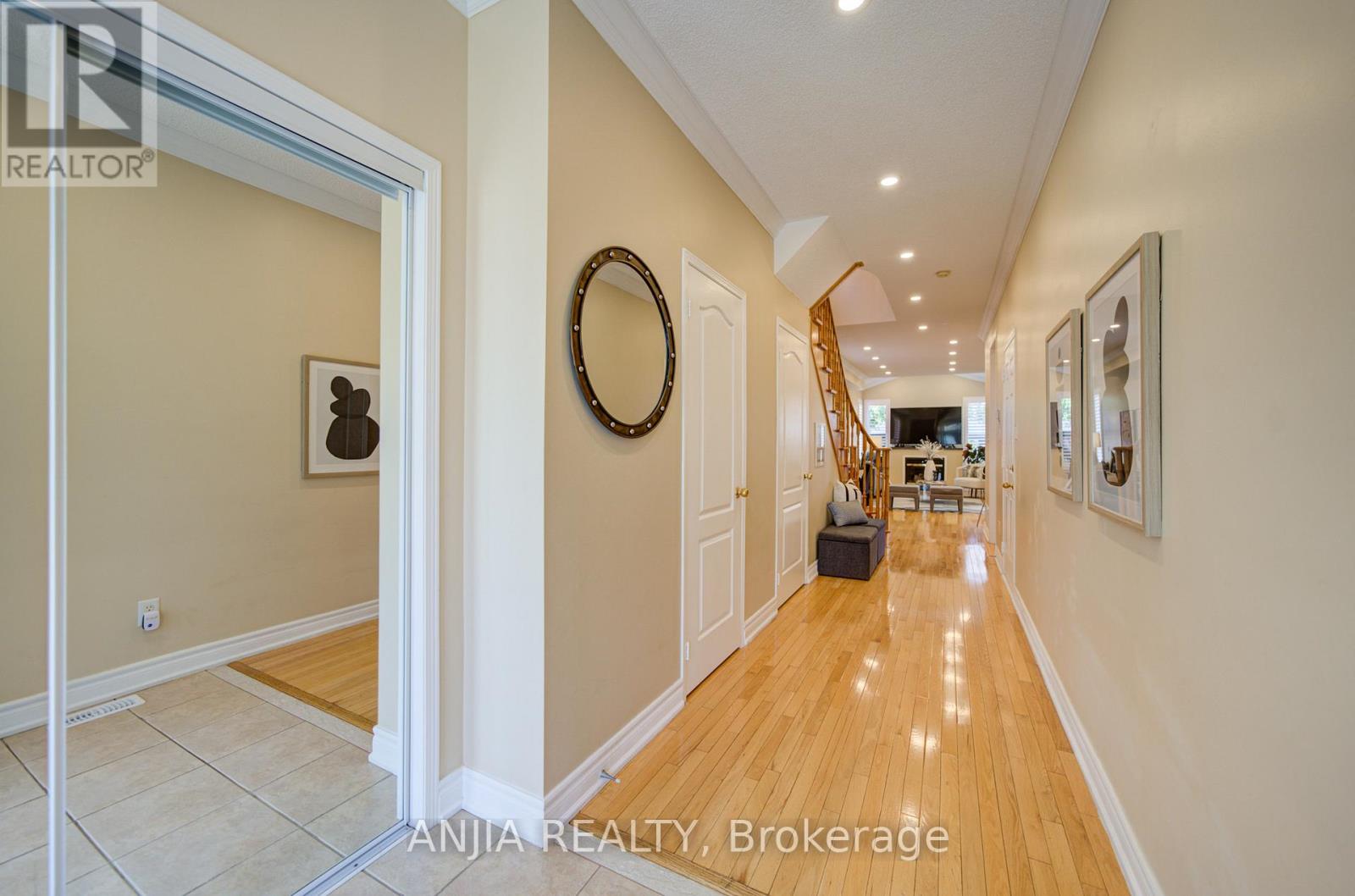 174 Goldenwood Crescent, Markham, Ontario  L6E 1L8 - Photo 4 - N13494330